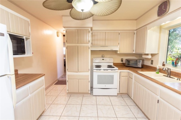 4835 FLEETWOOD STREET, LAKE WALES, Florida 33859, 3 Bedrooms Bedrooms, ,2 BathroomsBathrooms,Residential,For Sale,FLEETWOOD,P4919734