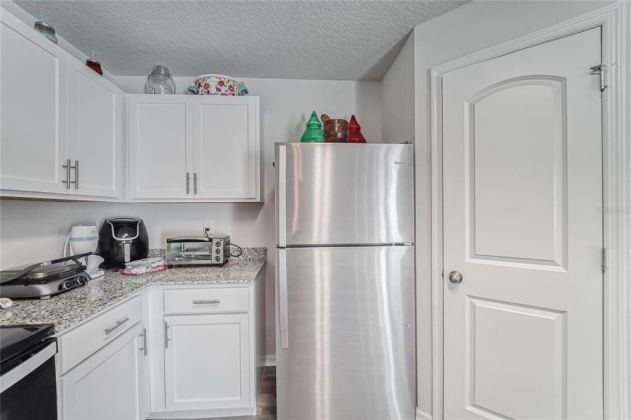 1235 APOPKA LANE, POINCIANA, Florida 34759, 4 Bedrooms Bedrooms, ,2 BathroomsBathrooms,Residential,For Sale,APOPKA,T3360401