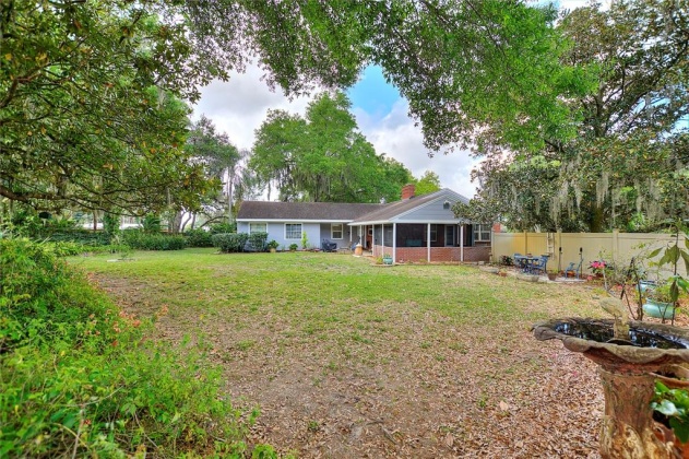1260 17TH ST NW, WINTER HAVEN, Florida 33881, 3 Bedrooms Bedrooms, ,2 BathroomsBathrooms,Residential,For Sale,17TH ST NW,P4919939
