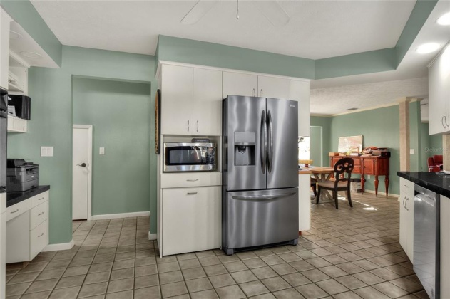 838 WOODWARD STREET, LAKELAND, Florida 33803, 4 Bedrooms Bedrooms, ,4 BathroomsBathrooms,Residential,For Sale,WOODWARD,L4928672