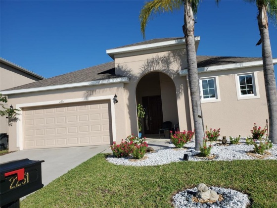 2251 CROFTON AVENUE, DAVENPORT, Florida 33837, 4 Bedrooms Bedrooms, ,2 BathroomsBathrooms,Residential,For Sale,CROFTON,O6011882
