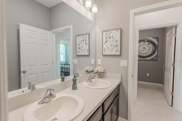 517 FINCH LANE, POINCIANA, Florida 34759, 3 Bedrooms Bedrooms, ,2 BathroomsBathrooms,Residential,For Sale,FINCH,O6011973