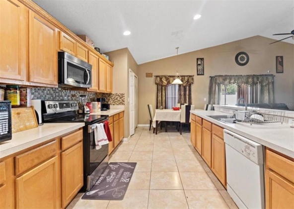 156 DELANCEY DRIVE, DAVENPORT, Florida 33837, 4 Bedrooms Bedrooms, ,2 BathroomsBathrooms,Residential,For Sale,DELANCEY,O6012099