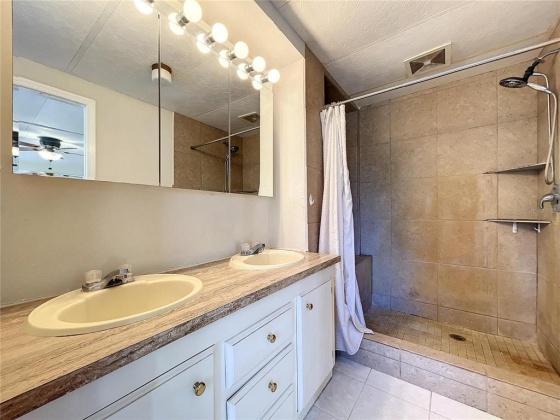 2526 ARIANA STREET, LAKELAND, Florida 33803, 3 Bedrooms Bedrooms, ,2 BathroomsBathrooms,Residential,For Sale,ARIANA,L4928526