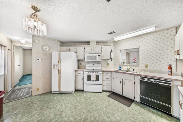 8950 SOUTHSHORE COURT, POLK CITY, Florida 33868, 2 Bedrooms Bedrooms, ,2 BathroomsBathrooms,Residential,For Sale,SOUTHSHORE,P4919989
