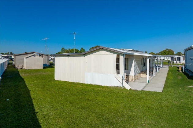 8950 SOUTHSHORE COURT, POLK CITY, Florida 33868, 2 Bedrooms Bedrooms, ,2 BathroomsBathrooms,Residential,For Sale,SOUTHSHORE,P4919989