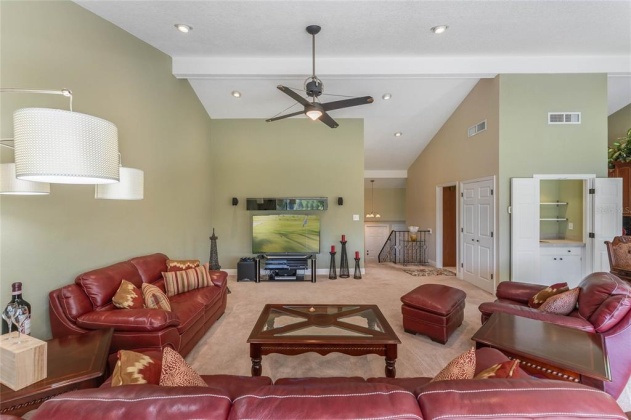 54 NOTTINGHAM WAY, HAINES CITY, Florida 33844, 4 Bedrooms Bedrooms, ,2 BathroomsBathrooms,Residential,For Sale,NOTTINGHAM,O6007301