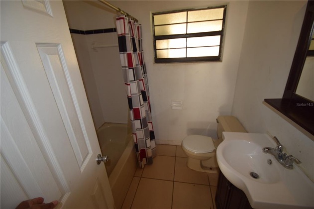 104 KIM STREET, AUBURNDALE, Florida 33823, 3 Bedrooms Bedrooms, ,1 BathroomBathrooms,Residential,For Sale,KIM,L4928761