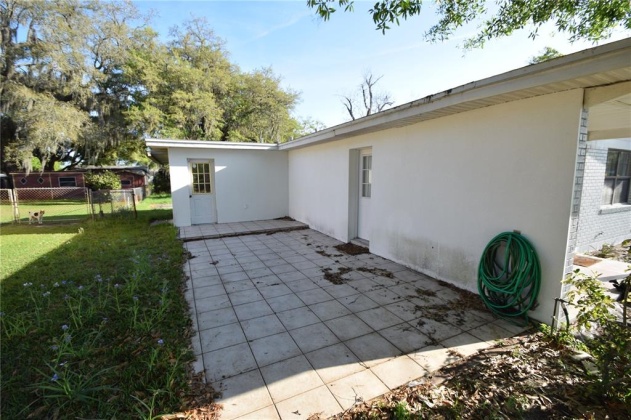 104 KIM STREET, AUBURNDALE, Florida 33823, 3 Bedrooms Bedrooms, ,1 BathroomBathrooms,Residential,For Sale,KIM,L4928761
