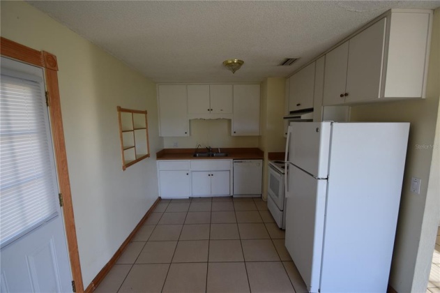 104 KIM STREET, AUBURNDALE, Florida 33823, 3 Bedrooms Bedrooms, ,1 BathroomBathrooms,Residential,For Sale,KIM,L4928761