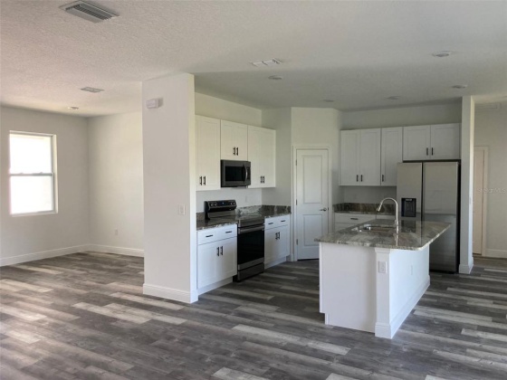 301 CIMARRON COURT, POINCIANA, Florida 34759, 4 Bedrooms Bedrooms, ,3 BathroomsBathrooms,Residential,For Sale,CIMARRON,O6012466