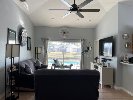 325 RESERVE DRIVE, DAVENPORT, Florida 33896, 5 Bedrooms Bedrooms, ,3 BathroomsBathrooms,Residential,For Sale,RESERVE,S5063111