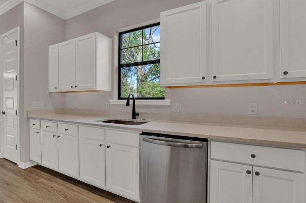 LAKELAND, Florida 33803, 3 Bedrooms Bedrooms, ,2 BathroomsBathrooms,Residential,For Sale,J943758