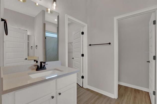 LAKELAND, Florida 33803, 3 Bedrooms Bedrooms, ,2 BathroomsBathrooms,Residential,For Sale,J943758