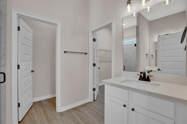 LAKELAND, Florida 33803, 3 Bedrooms Bedrooms, ,2 BathroomsBathrooms,Residential,For Sale,J943815