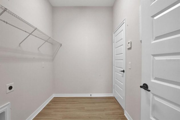 LAKELAND, Florida 33803, 3 Bedrooms Bedrooms, ,2 BathroomsBathrooms,Residential,For Sale,J943815
