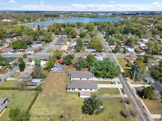 LAKELAND, Florida 33803, 3 Bedrooms Bedrooms, ,2 BathroomsBathrooms,Residential,For Sale,J943815