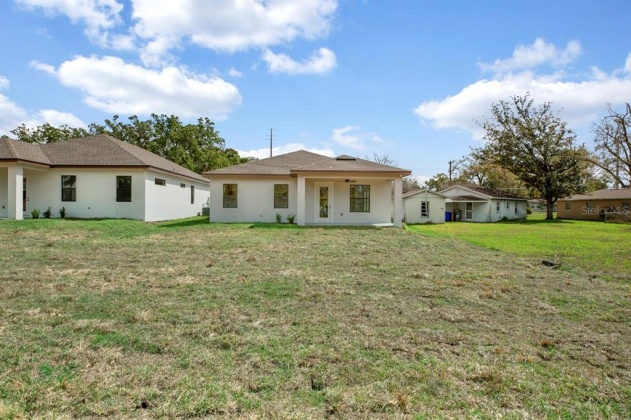 LAKELAND, Florida 33803, 3 Bedrooms Bedrooms, ,2 BathroomsBathrooms,Residential,For Sale,J943815