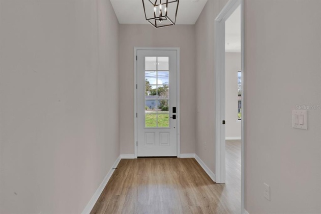 LAKELAND, Florida 33803, 3 Bedrooms Bedrooms, ,2 BathroomsBathrooms,Residential,For Sale,J943815