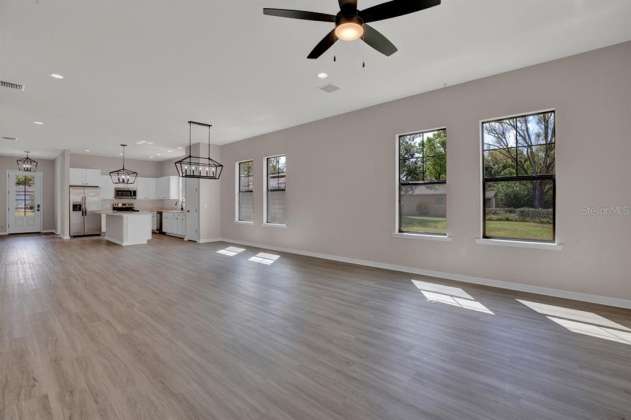 LAKELAND, Florida 33803, 3 Bedrooms Bedrooms, ,2 BathroomsBathrooms,Residential,For Sale,J943815