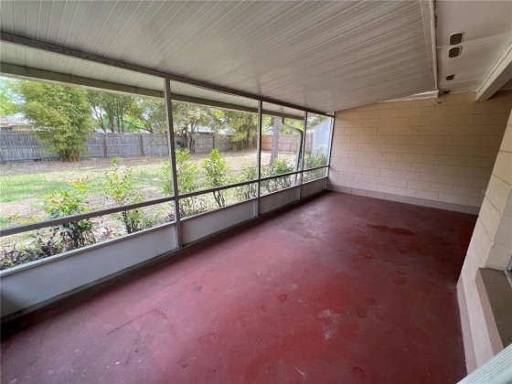 1105 YARNELL AVENUE, LAKE WALES, Florida 33853, 3 Bedrooms Bedrooms, ,2 BathroomsBathrooms,Residential,For Sale,YARNELL,P4919998