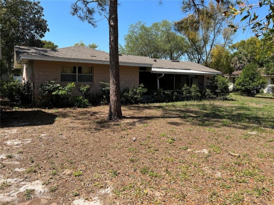 1105 YARNELL AVENUE, LAKE WALES, Florida 33853, 3 Bedrooms Bedrooms, ,2 BathroomsBathrooms,Residential,For Sale,YARNELL,P4919998