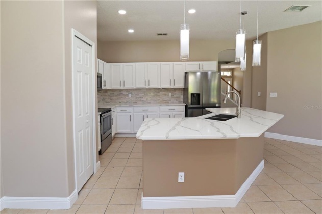 1014 CORVINA DRIVE, DAVENPORT, Florida 33897, 5 Bedrooms Bedrooms, ,3 BathroomsBathrooms,Residential,For Sale,CORVINA,O6012168