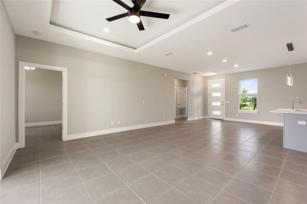 1055 DESMOINES LANE, POINCIANA, Florida 34759, 4 Bedrooms Bedrooms, ,2 BathroomsBathrooms,Residential,For Sale,DESMOINES,O6012612