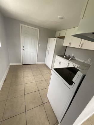 272 AVENUE A, WAVERLY, Florida 33877, 2 Bedrooms Bedrooms, ,1 BathroomBathrooms,Rental Properties,For Sale,AVENUE A,O6012669
