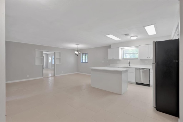 1133 HALCYON COURT, LAKELAND, Florida 33801, 5 Bedrooms Bedrooms, ,2 BathroomsBathrooms,Residential,For Sale,HALCYON,T3362244