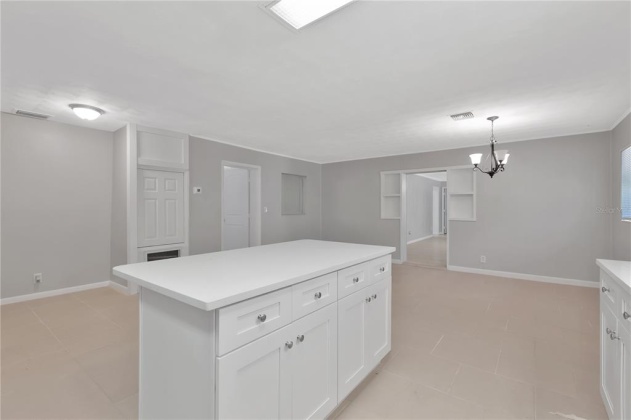 1133 HALCYON COURT, LAKELAND, Florida 33801, 5 Bedrooms Bedrooms, ,2 BathroomsBathrooms,Residential,For Sale,HALCYON,T3362244