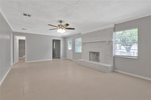 1133 HALCYON COURT, LAKELAND, Florida 33801, 5 Bedrooms Bedrooms, ,2 BathroomsBathrooms,Residential,For Sale,HALCYON,T3362244