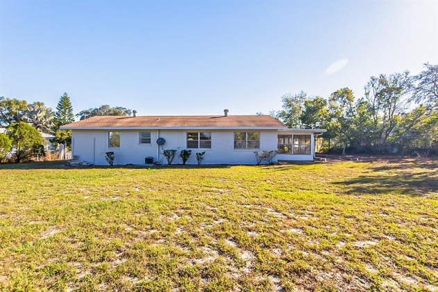 1948 OAKLAND PARK DRIVE, LAKE WALES, Florida 33898, 3 Bedrooms Bedrooms, ,2 BathroomsBathrooms,Residential,For Sale,OAKLAND PARK,O5992114