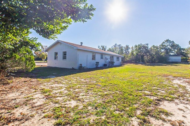 1948 OAKLAND PARK DRIVE, LAKE WALES, Florida 33898, 3 Bedrooms Bedrooms, ,2 BathroomsBathrooms,Residential,For Sale,OAKLAND PARK,O5992114