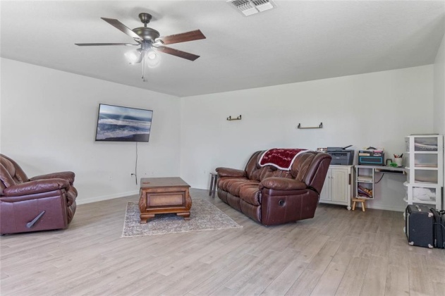 1259 MYOPIA HUNT CLUB DRIVE, AUBURNDALE, Florida 33823, 4 Bedrooms Bedrooms, ,3 BathroomsBathrooms,Residential,For Sale,MYOPIA HUNT CLUB,L4928600
