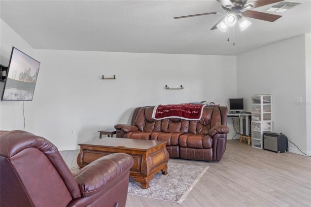 1259 MYOPIA HUNT CLUB DRIVE, AUBURNDALE, Florida 33823, 4 Bedrooms Bedrooms, ,3 BathroomsBathrooms,Residential,For Sale,MYOPIA HUNT CLUB,L4928600