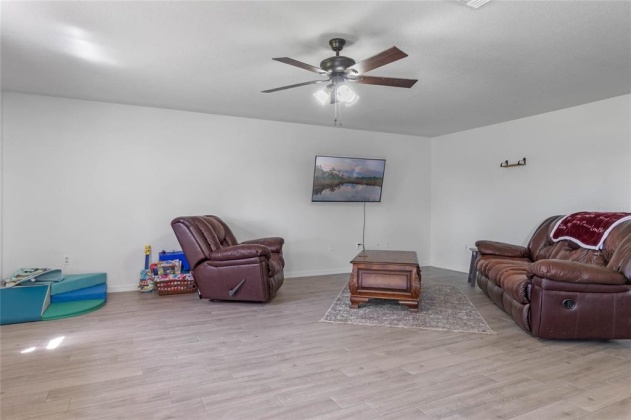 1259 MYOPIA HUNT CLUB DRIVE, AUBURNDALE, Florida 33823, 4 Bedrooms Bedrooms, ,3 BathroomsBathrooms,Residential,For Sale,MYOPIA HUNT CLUB,L4928600