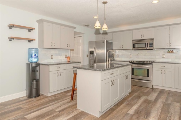 247 VERVAIN AVENUE, DAVENPORT, Florida 33837, 4 Bedrooms Bedrooms, ,3 BathroomsBathrooms,Residential,For Sale,VERVAIN,U8156230