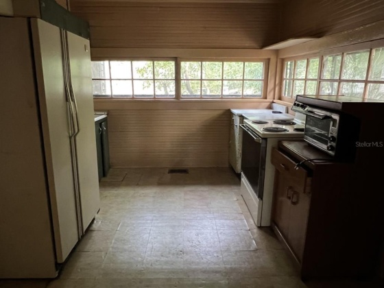 615 ALTA VISTA STREET, LAKE WALES, Florida 33853, 3 Bedrooms Bedrooms, ,1 BathroomBathrooms,Residential,For Sale,ALTA VISTA,P4920030