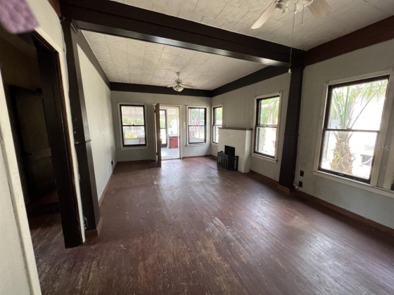 615 ALTA VISTA STREET, LAKE WALES, Florida 33853, 3 Bedrooms Bedrooms, ,1 BathroomBathrooms,Residential,For Sale,ALTA VISTA,P4920030