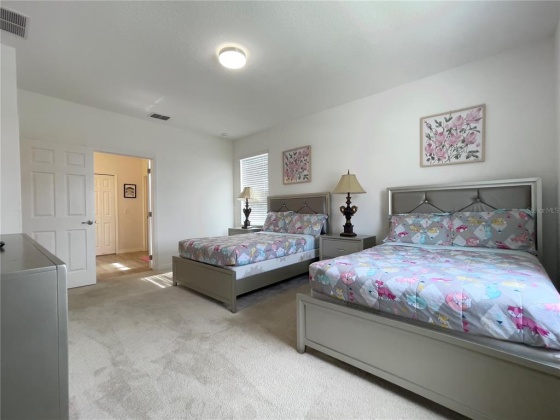 6000 OAK GREEN LOOP, DAVENPORT, Florida 33837, 13 Bedrooms Bedrooms, ,10 BathroomsBathrooms,Residential,For Sale,OAK GREEN,O6012889