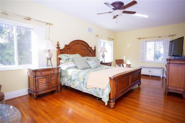 214 LAKESHORE BOULEVARD, LAKE WALES, Florida 33853, 4 Bedrooms Bedrooms, ,3 BathroomsBathrooms,Residential,For Sale,LAKESHORE,L4928180