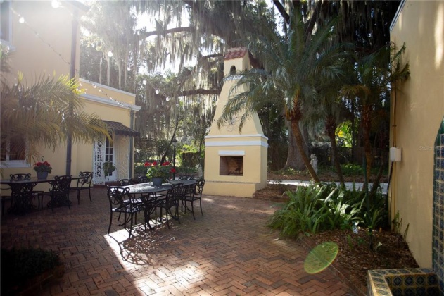 214 LAKESHORE BOULEVARD, LAKE WALES, Florida 33853, 4 Bedrooms Bedrooms, ,3 BathroomsBathrooms,Residential,For Sale,LAKESHORE,L4928180