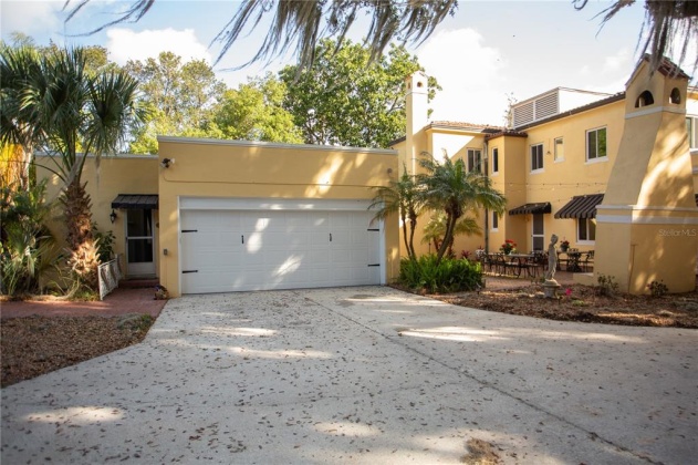 214 LAKESHORE BOULEVARD, LAKE WALES, Florida 33853, 4 Bedrooms Bedrooms, ,3 BathroomsBathrooms,Residential,For Sale,LAKESHORE,L4928180