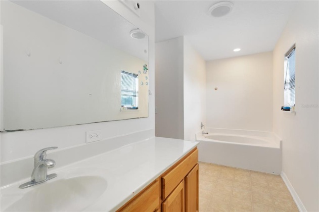 620 LLAMA DRIVE, POINCIANA, Florida 34759, 4 Bedrooms Bedrooms, ,2 BathroomsBathrooms,Residential,For Sale,LLAMA,O6006911