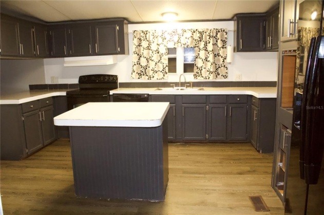 855 FAZZINI DRIVE, FROSTPROOF, Florida 33843, 5 Bedrooms Bedrooms, ,2 BathroomsBathrooms,Residential,For Sale,FAZZINI,S5064263