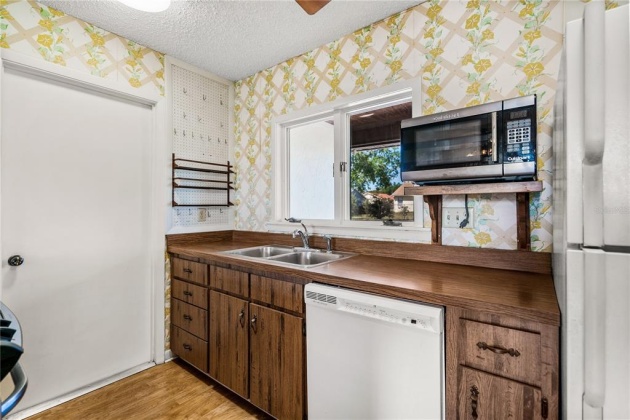 843 HILLSIDE AVENUE, LAKE WALES, Florida 33853, 3 Bedrooms Bedrooms, ,2 BathroomsBathrooms,Residential,For Sale,HILLSIDE,P4920011