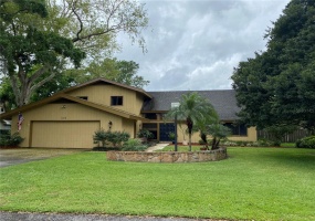 1215 CYPRESS POINT, WINTER HAVEN, Florida 33884, 4 Bedrooms Bedrooms, ,3 BathroomsBathrooms,Residential,For Sale,CYPRESS,B4900966