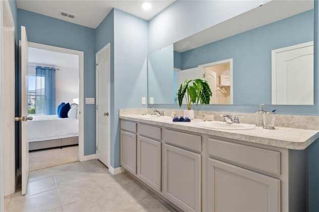 284 GINA LANE, DAVENPORT, Florida 33837, 3 Bedrooms Bedrooms, ,2 BathroomsBathrooms,Residential,For Sale,GINA,O6012989