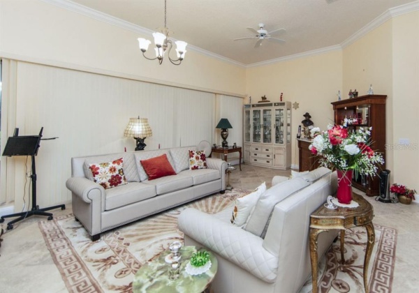 964 SAN RAPHAEL STREET, POINCIANA, Florida 34759, 3 Bedrooms Bedrooms, ,3 BathroomsBathrooms,Residential,For Sale,SAN RAPHAEL,A4529401
